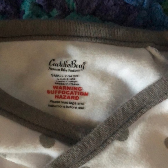 Cuddle bug swaddles - Picture 5 of 5